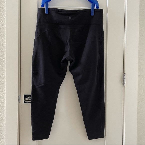 ATHLETA Altitude Tight Stretch Fleece Tight Fleece Leggings Black Size 2X - Picture 5 of 13